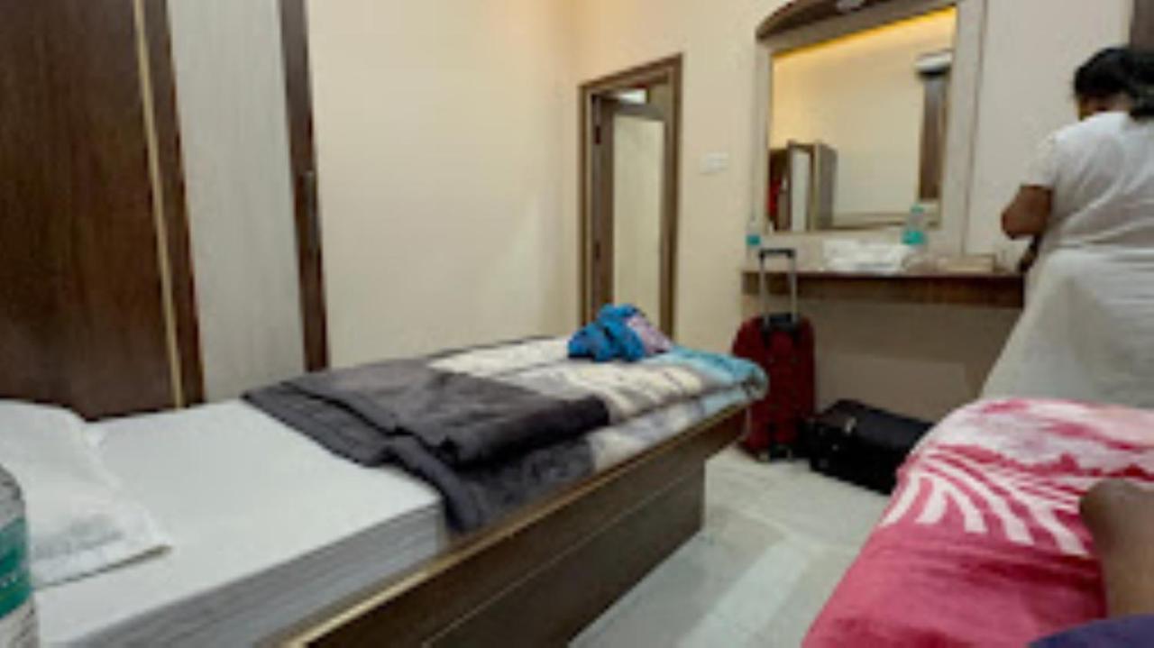 Hotel Mahayana Bodh Gaya Eksteriør billede